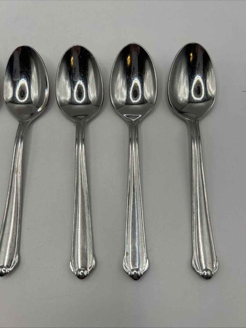 7 Mikasa Classico Satin Teaspoons 18/8 Stainless Gerald Patrick 6.25" Spoons - Picture 4 of 16